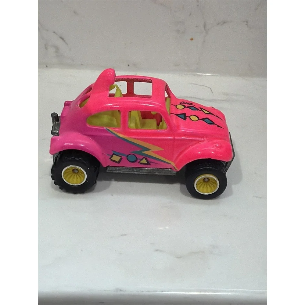 1983 HOT WHEELS CALIFORNIA CUSTOM VW BAJA BUG BEETLE PINK W/REAL RIDERS‎